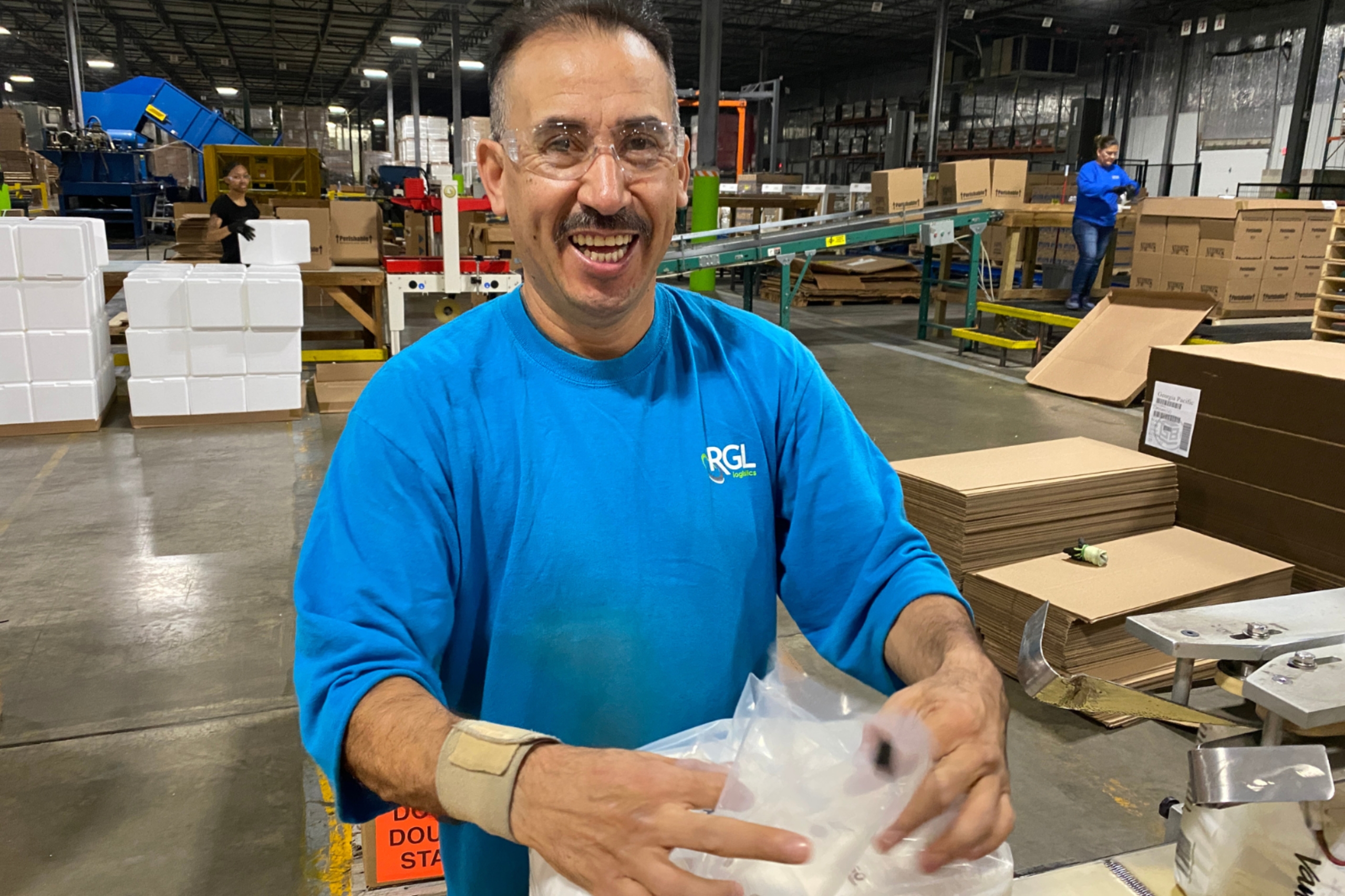 Contract Packaging RGL fulfilled teammate working in a job in RGL's warehouse